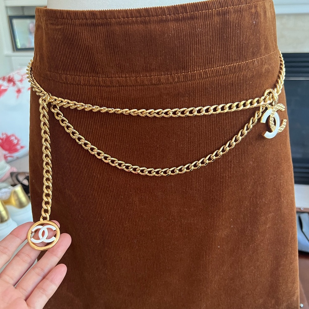 Authentic Brand New Chanel Chain belt, 22S Runway